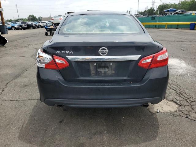 Sedans NISSAN ALTIMA 2016 Czarny