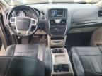 2016 Chrysler Town & Country Touring zu verkaufen in Woodhaven, MI - Side