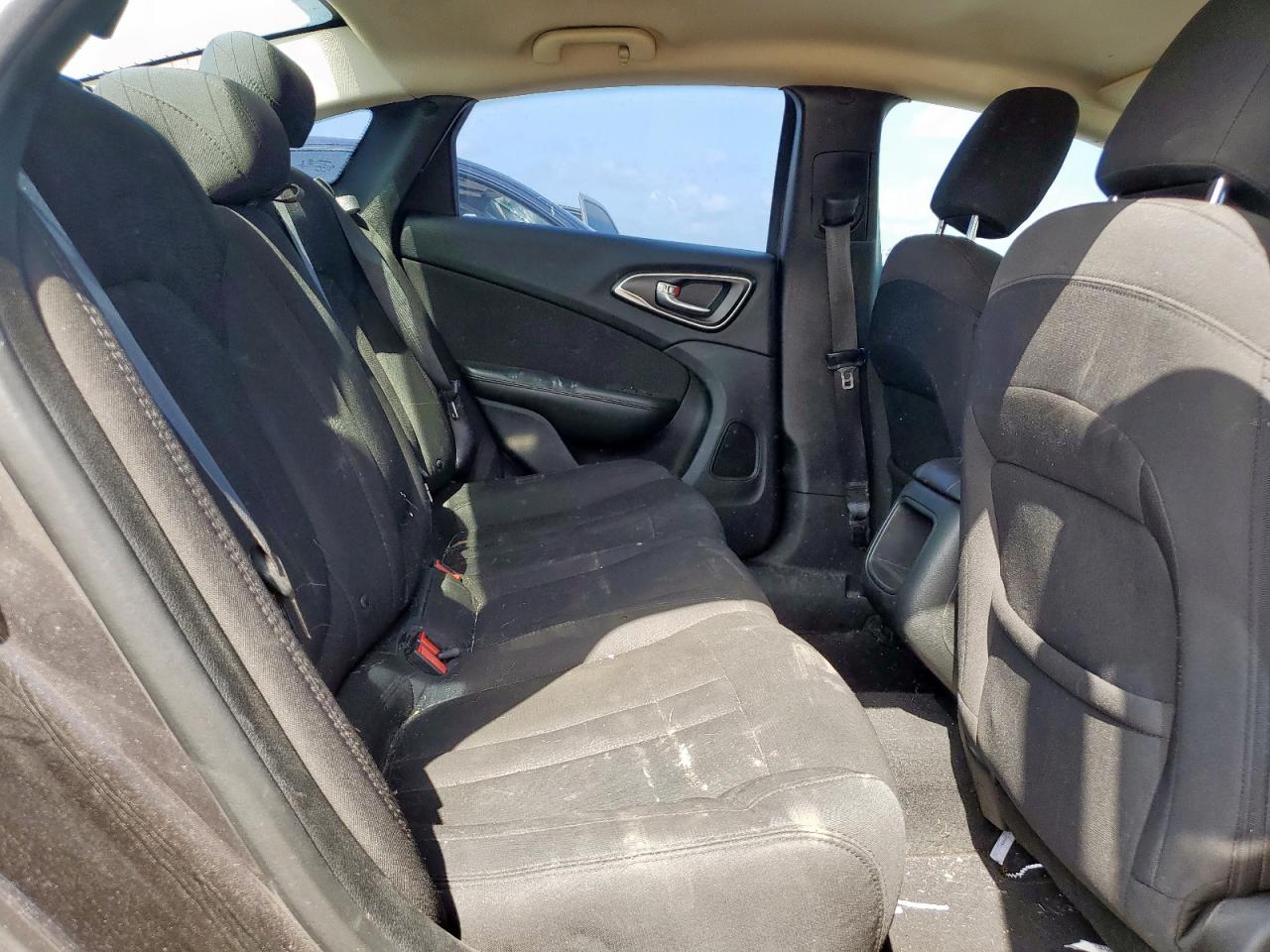 2015 Chrysler 200 Limited VIN: 1C3CCCAB5FN748037 Lot: 61816445