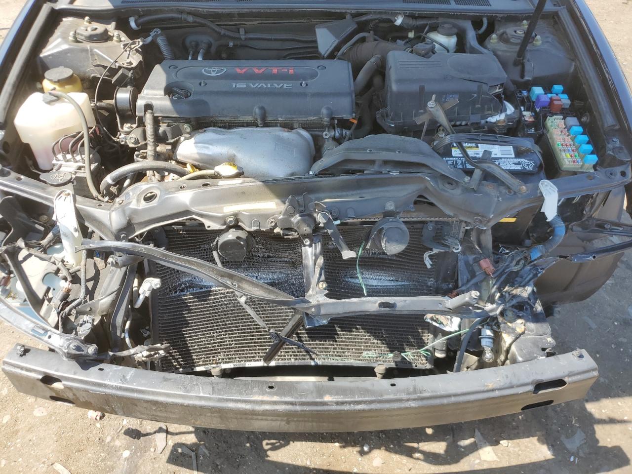 2004 Toyota Camry Le VIN: 4T1BE30K94U308825 Lot: 61906825