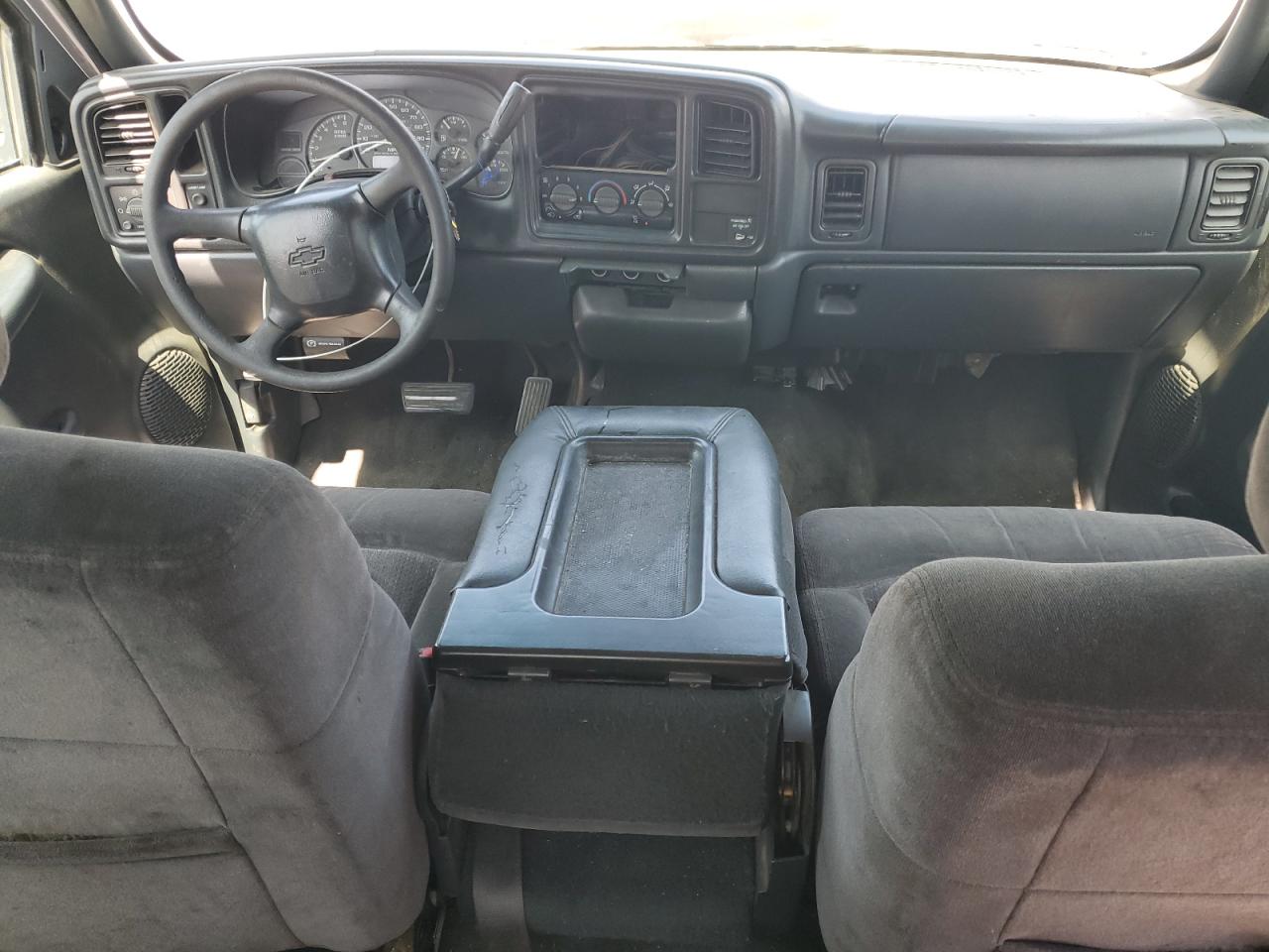 2000 Chevrolet Silverado C1500 VIN: 2GCEC19WXY1102447 Lot: 60490315