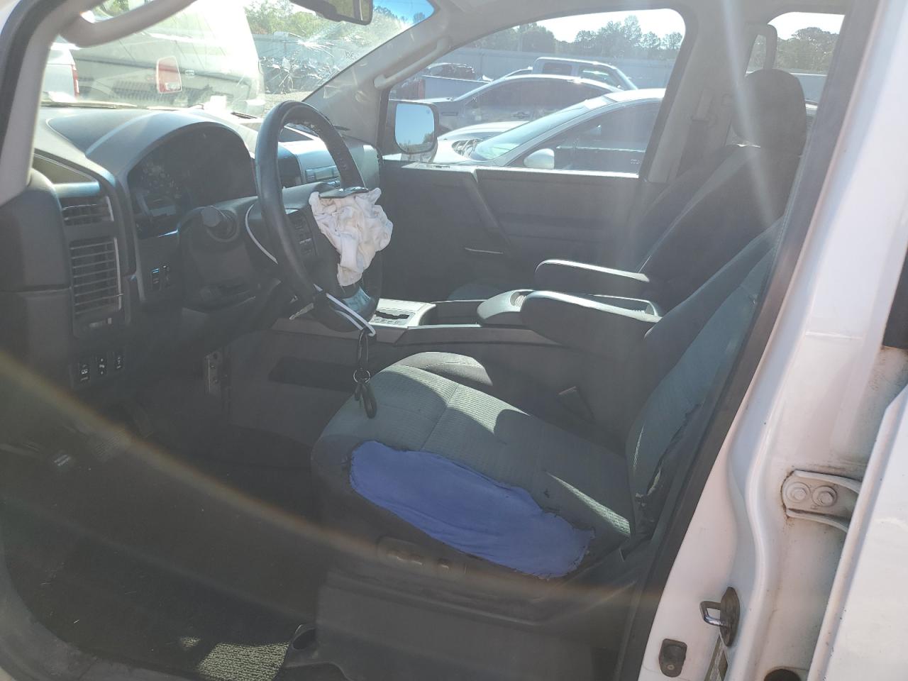 2007 Nissan Titan Xe VIN: 1N6BA07A57N233208 Lot: 60607915