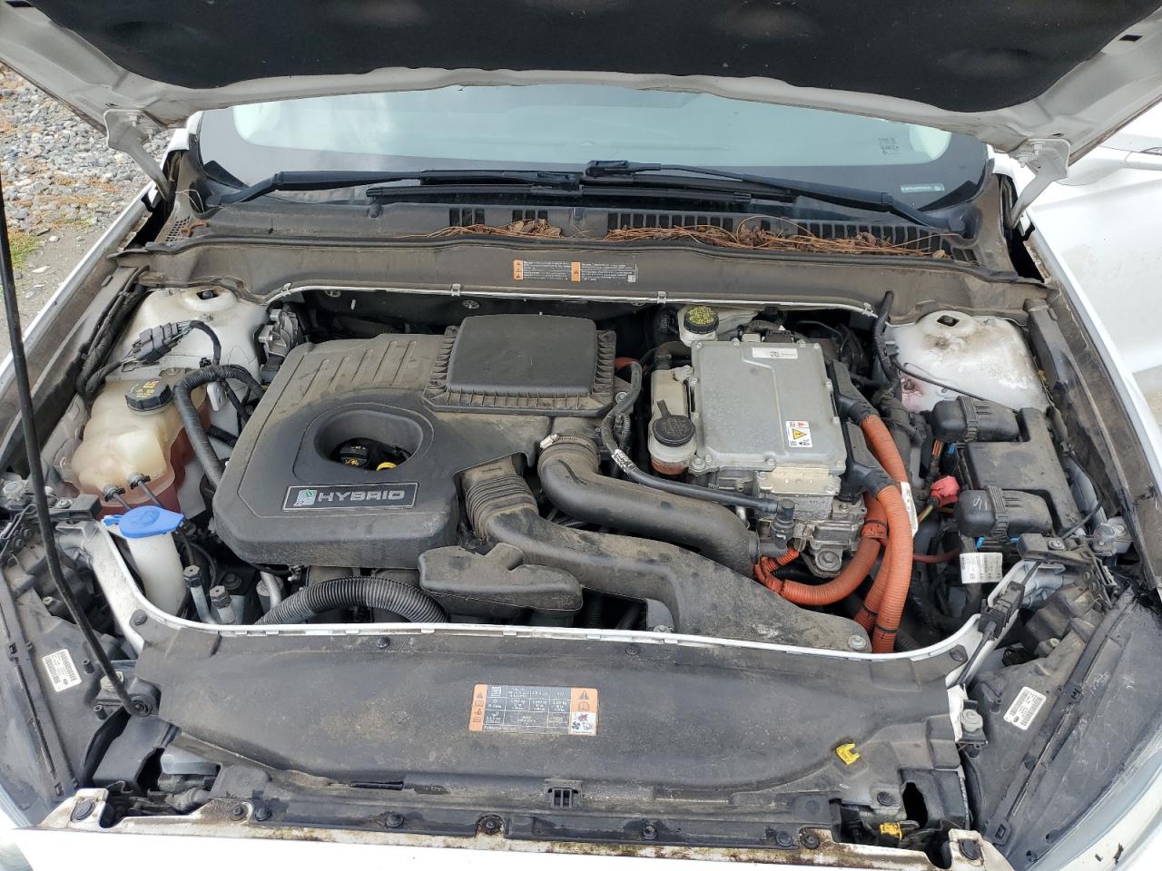 2015 Ford Fusion Se Hybrid VIN: 3FA6P0LU6FR120131 Lot: 58009065