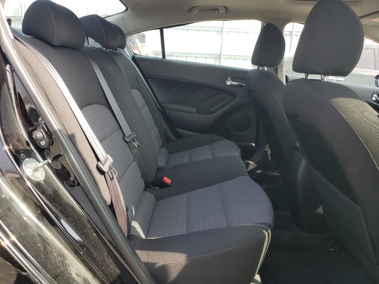 2018 Kia Forte Lx VIN: 3KPFL4A76JE174412 Lot: 62511865
