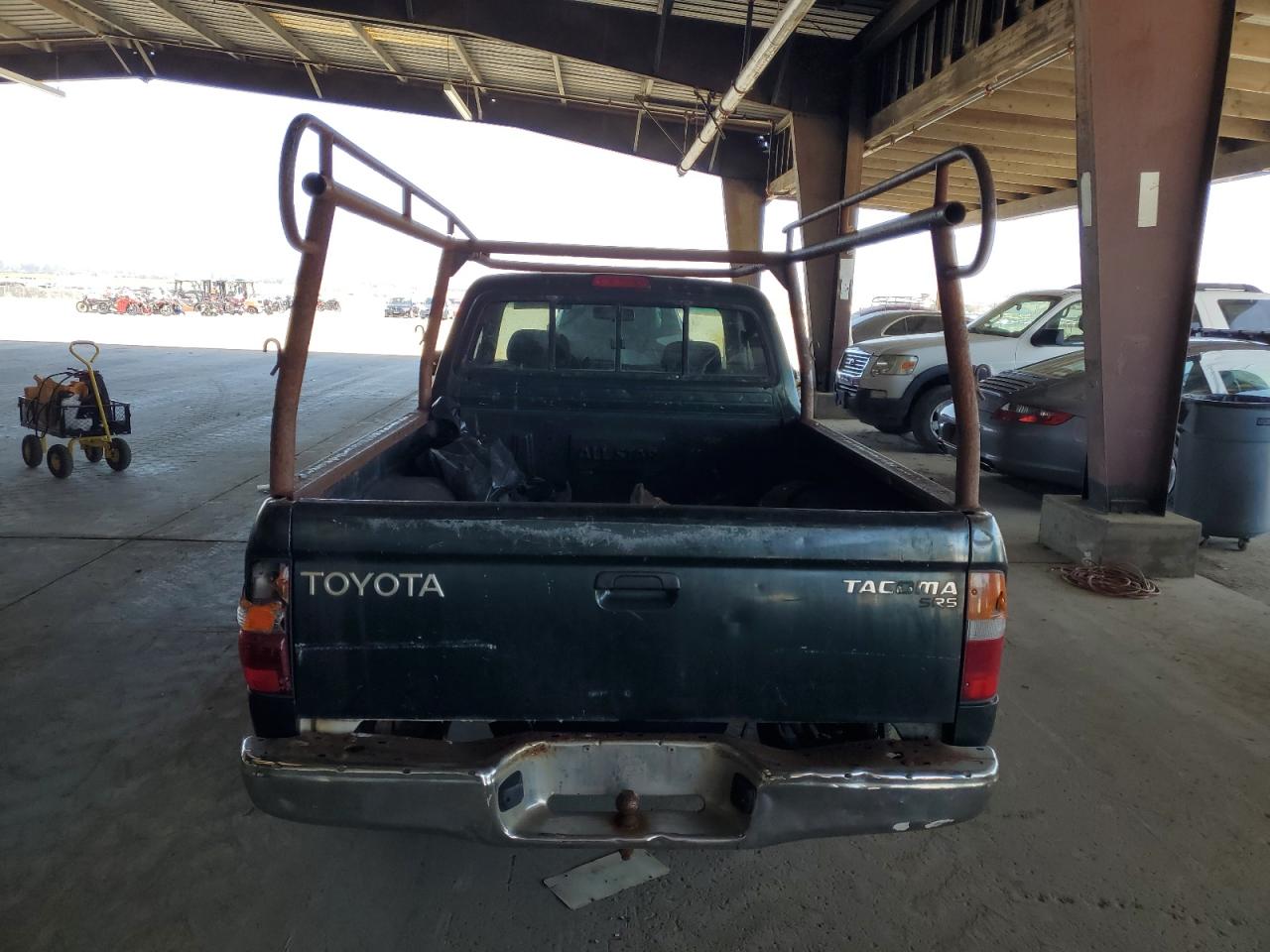 2000 Toyota Tacoma Xtracab VIN: 4TAVL52N4YZ610926 Lot: 62794125