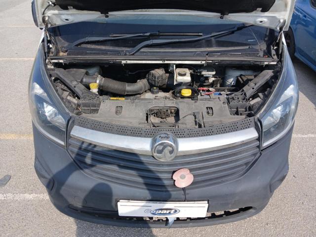 2015 VAUXHALL VIVARO 290