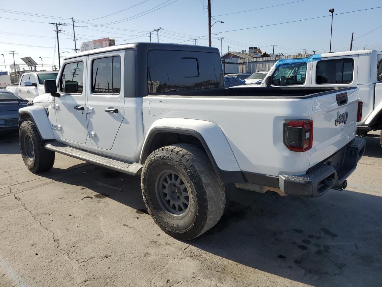 2021 Jeep Gladiator - Image 2