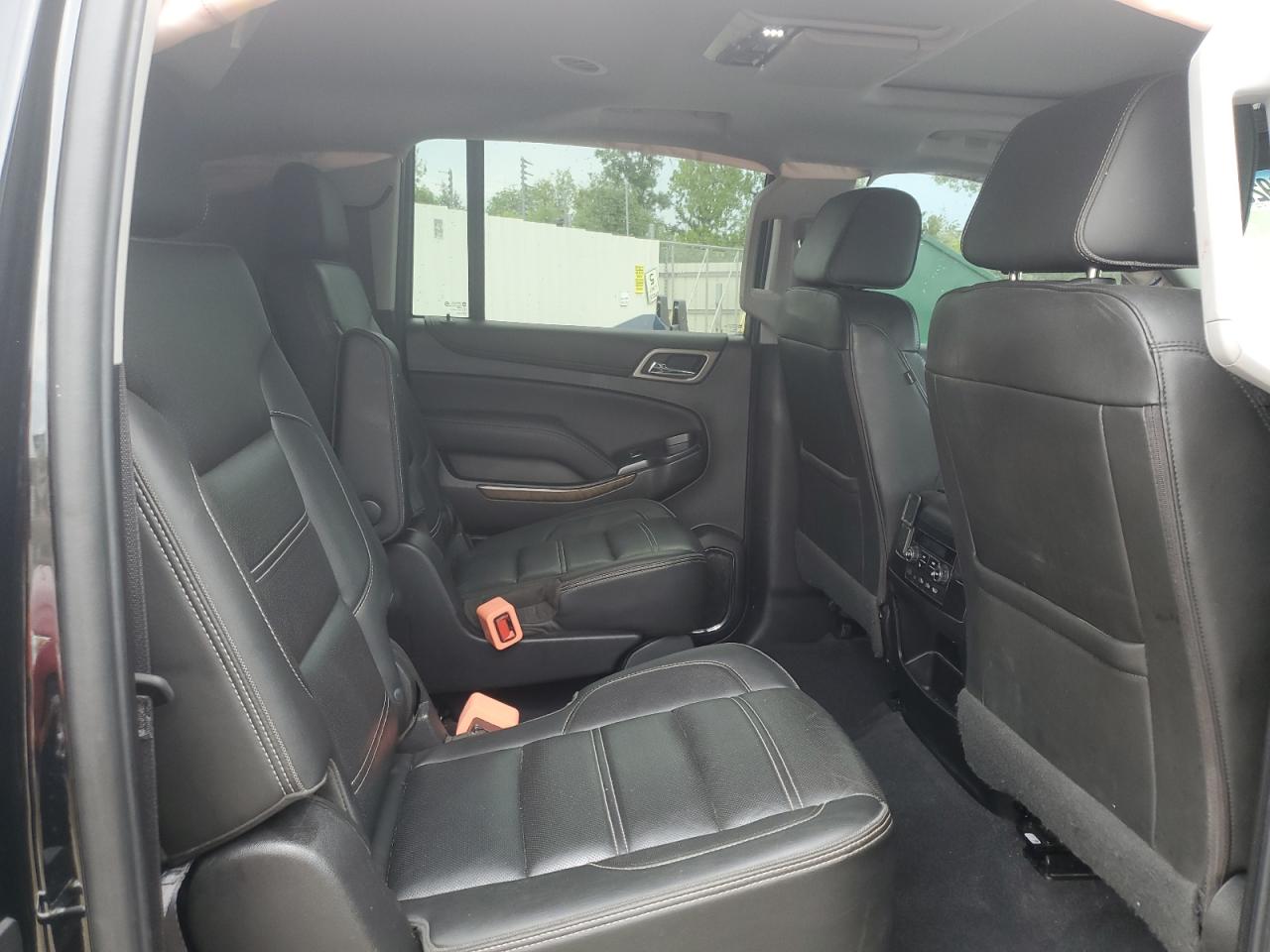 2019 GMC Yukon Xl Denali VIN: 1GKS2HKJ5KR164905 Lot: 62892535