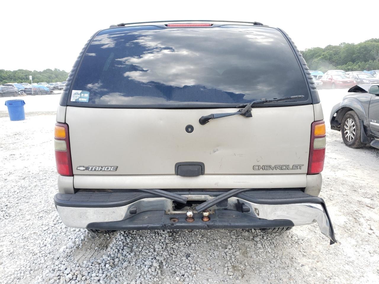 2002 Chevrolet Tahoe C1500 VIN: 1GNEC13V82J201885 Lot: 61088785