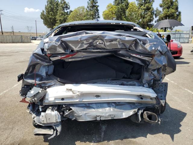  LEXUS IS 2018 Szary