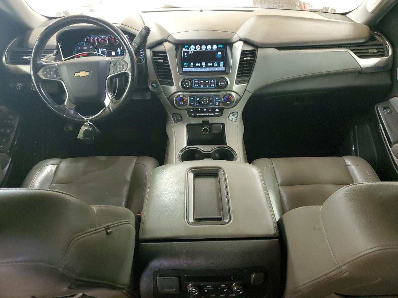 1GNSKHKC8JR302391 CHEVROLET SUBURBAN 2018