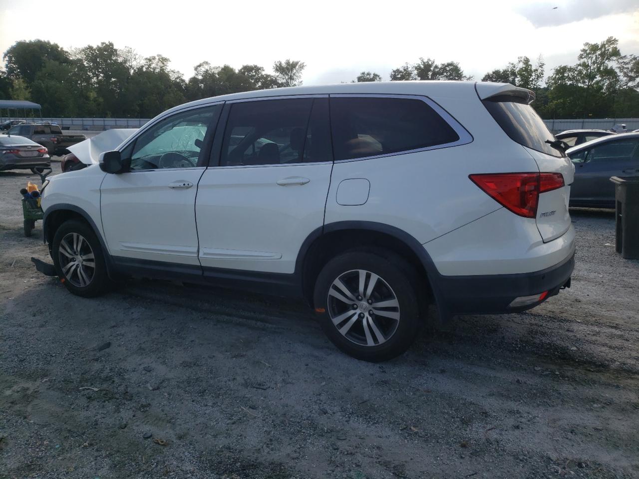 HONDA PILOT 2017 VIN 5FNYF5H79HB013598 фото 2