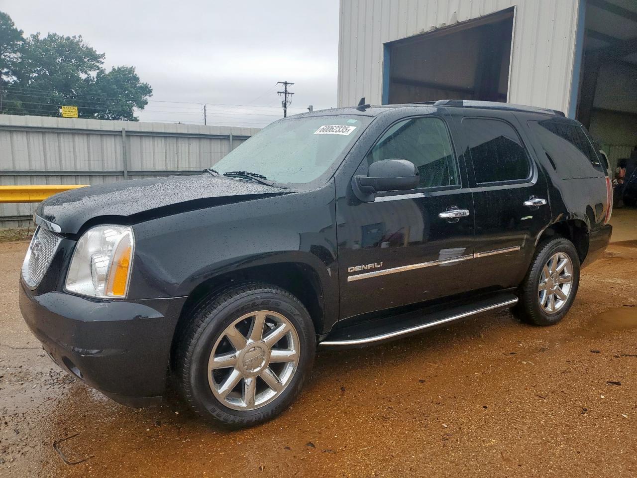 2009 Gmc Yukon Denali for Sale in Longview, TX - Front End