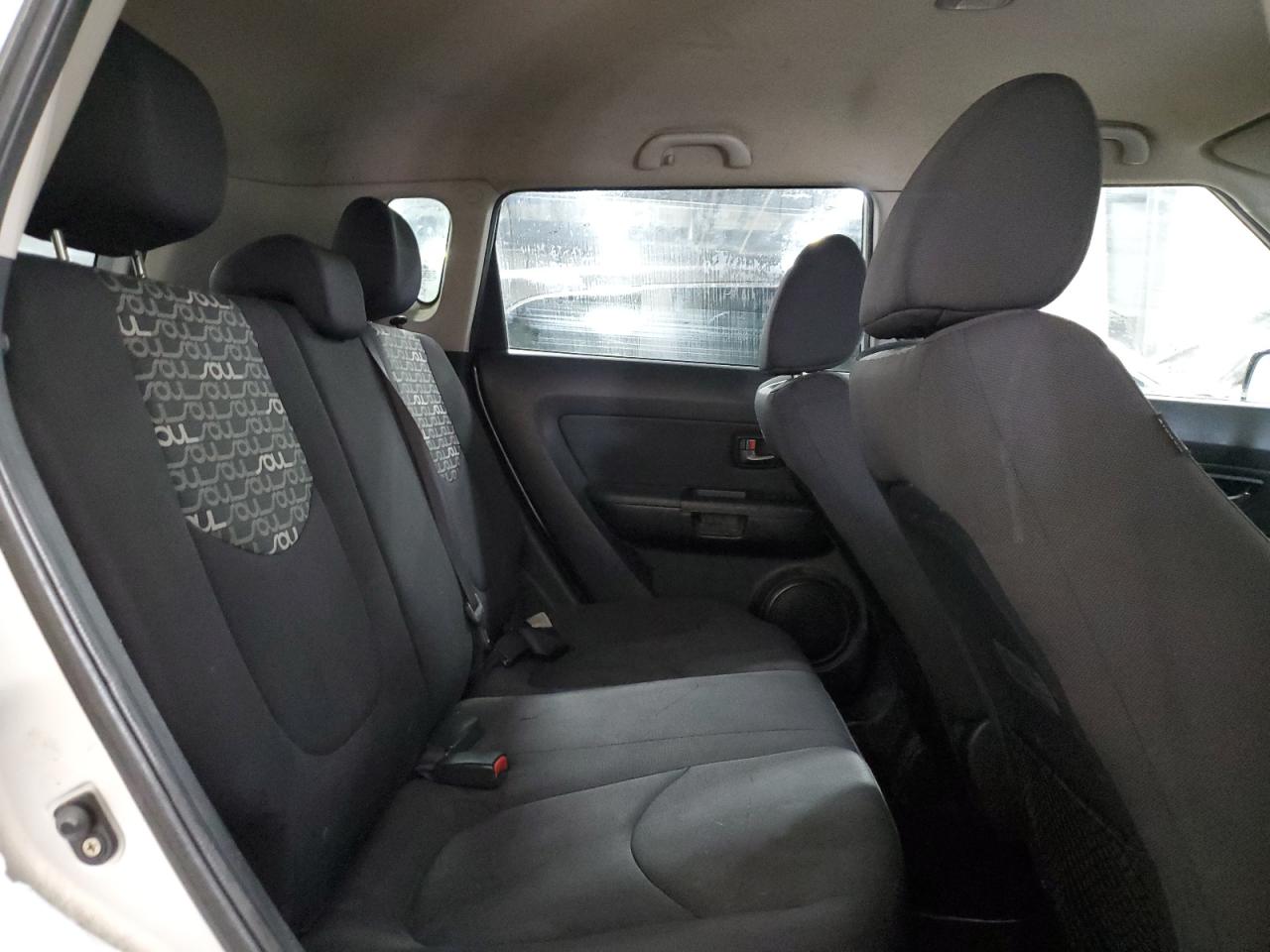2011 Kia Soul + VIN: KNDJT2A21B7718450 Lot: 62408605