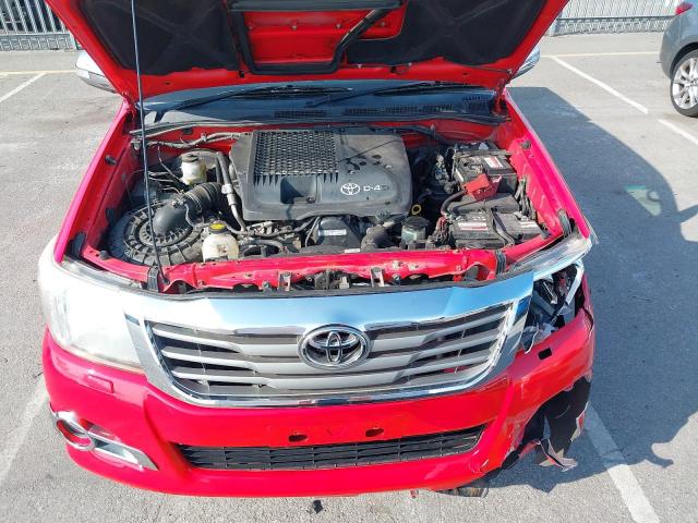 2015 TOYOTA HILUX INVI