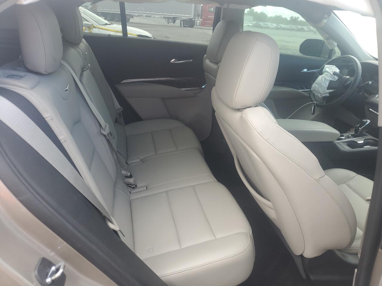 2022 Cadillac Xt4 Luxury VIN: 1GYAZAR40NF163316 Lot: 62450845