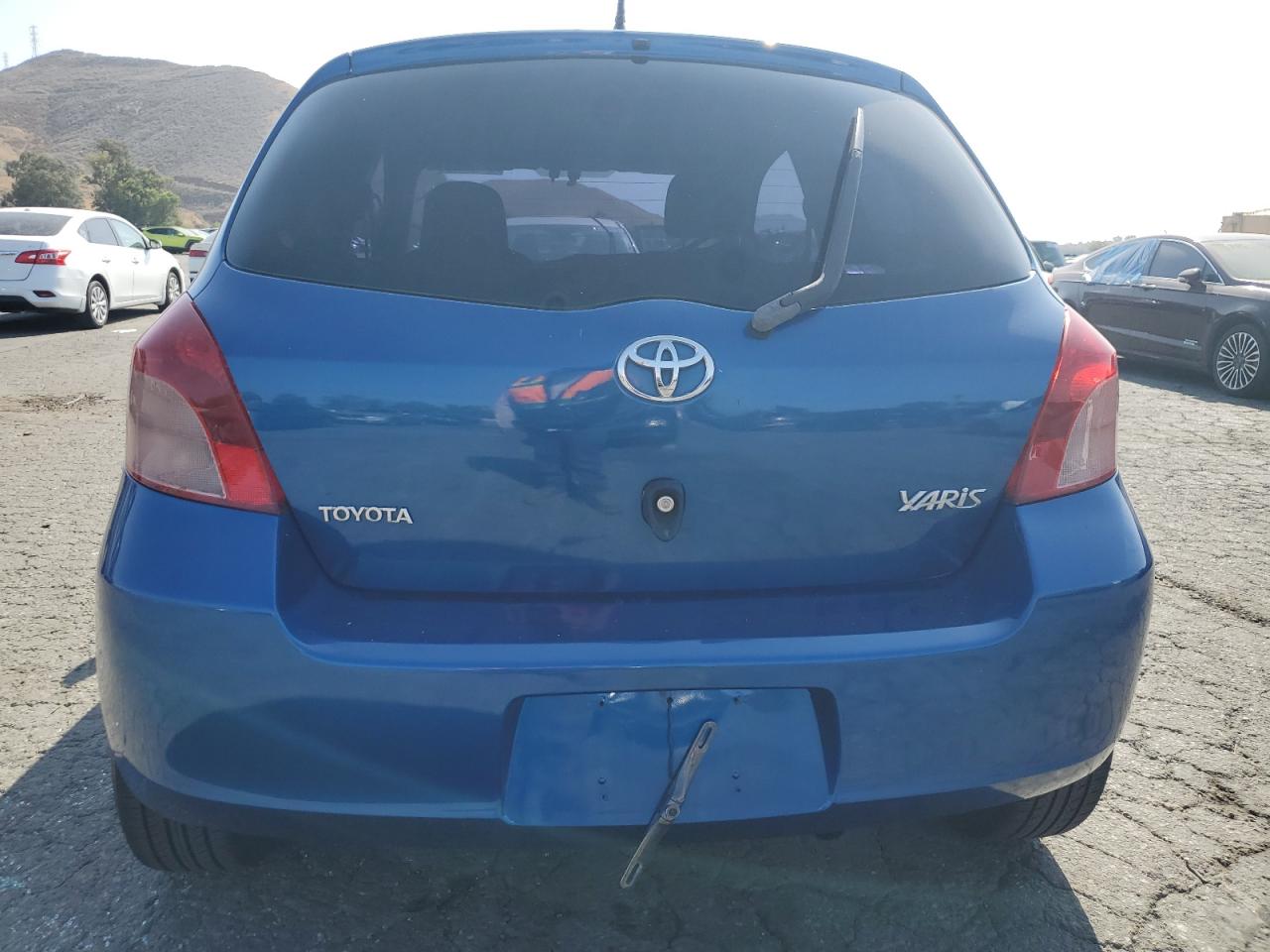 2007 Toyota Yaris VIN: JTDJT923575106576 Lot: 61860555