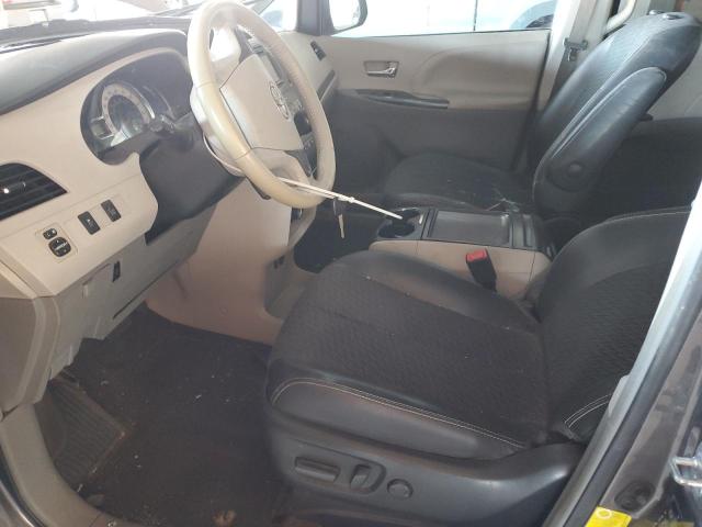  TOYOTA SIENNA 2013 Вугільний