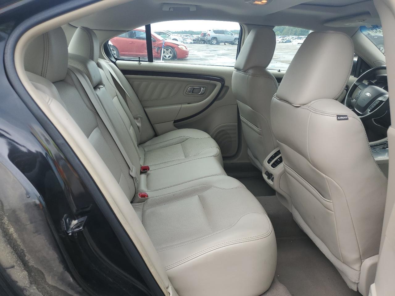 2010 Ford Taurus Limited VIN: 1FAHP2FW9AG162584 Lot: 61714235