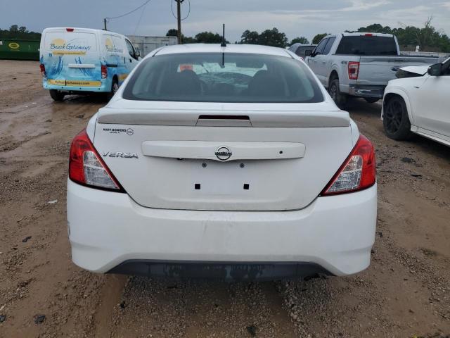  NISSAN VERSA 2019 Biały