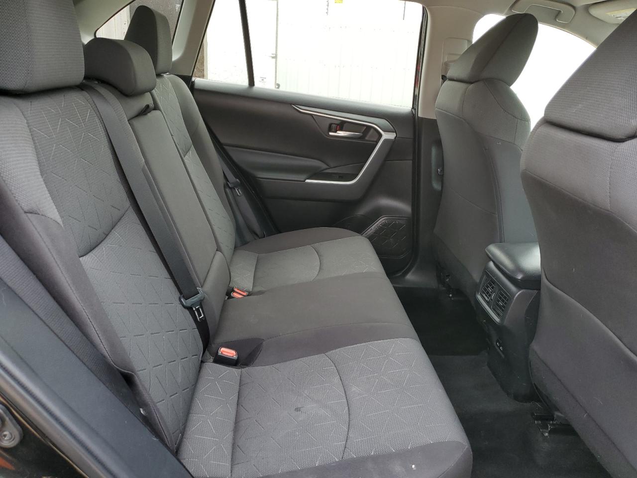2T3P1RFV5NW266832 TOYOTA RAV4 2022