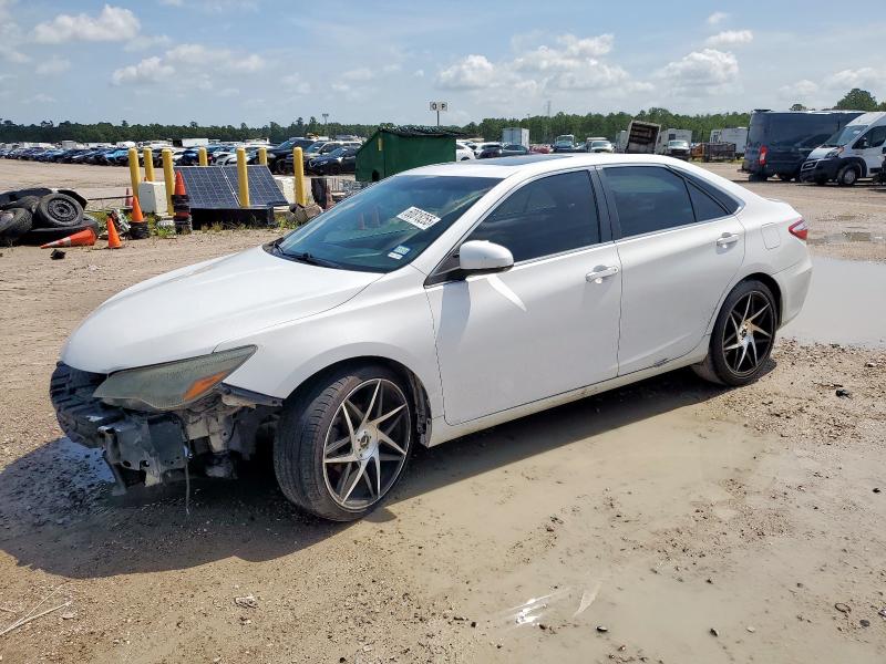  TOYOTA CAMRY 2016 Белы