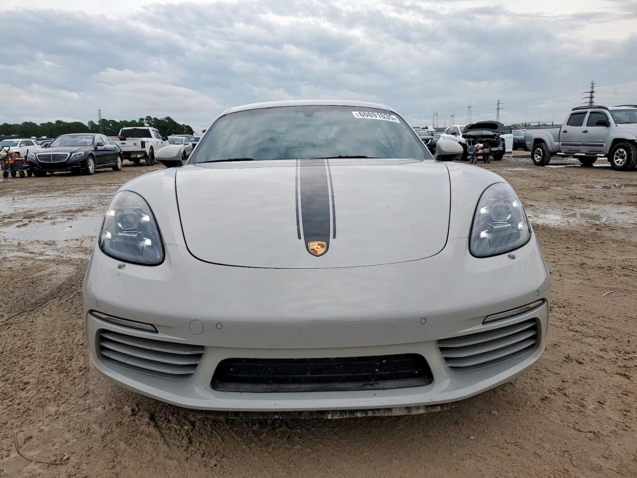 2024 Porsche Cayman - Image 5