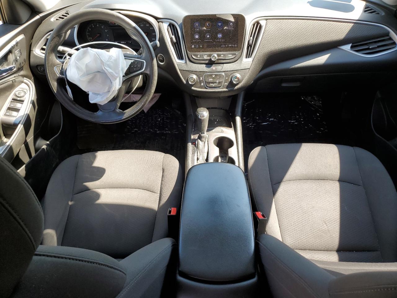 1G1ZB5ST2KF131817 CHEVROLET MALIBU 2019