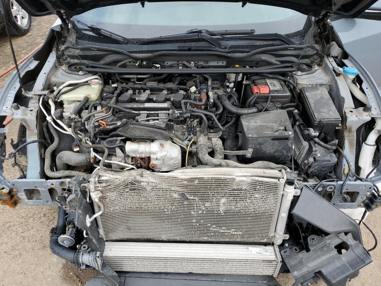 2018 Honda Civic Sport Touring VIN: SHHFK7H92JU306165 Lot: 59621845