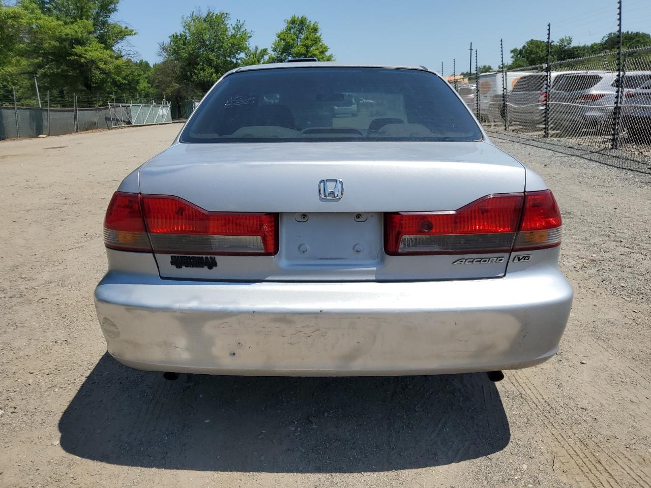 2002 Honda Accord Lx VIN: 1HGCG16412A011676 Lot: 62489285