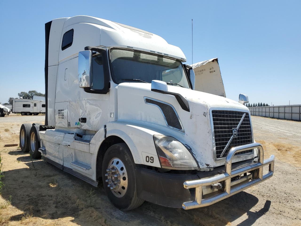2014 Volvo Vn Vnl de vânzare în Fresno, CA - Side