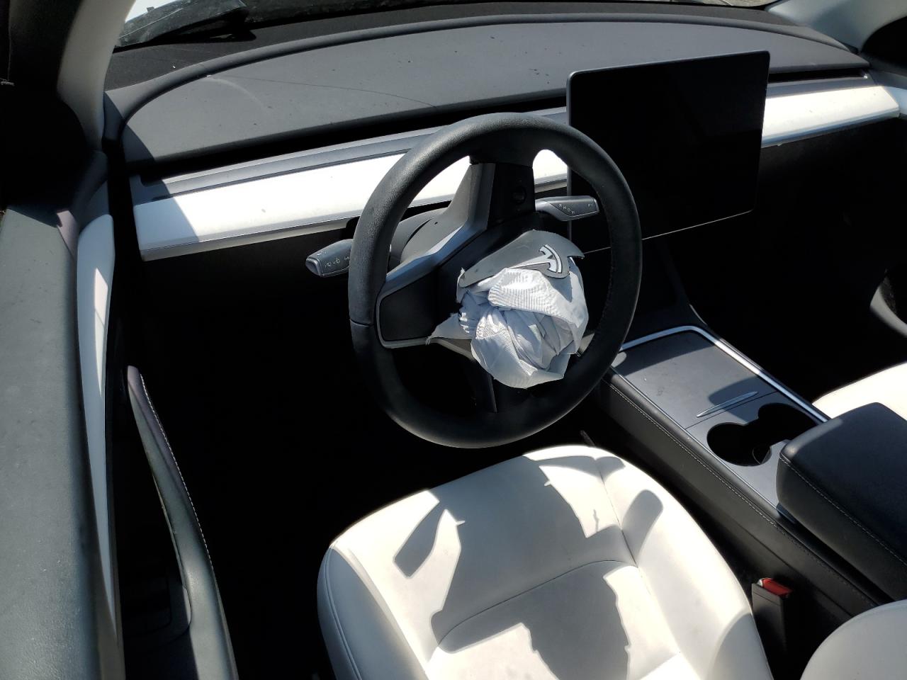 TESLA MODEL Y 2023 VIN 7SAYGDEE5PA118468 фото 8