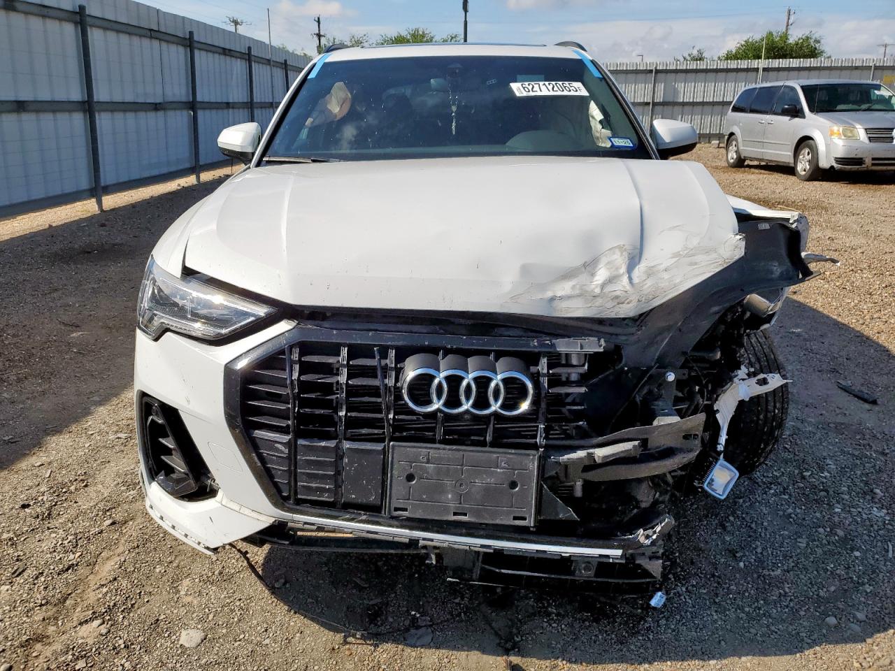 AUDI Q3 2023 VIN WA1EECF32P1092219 photo 5