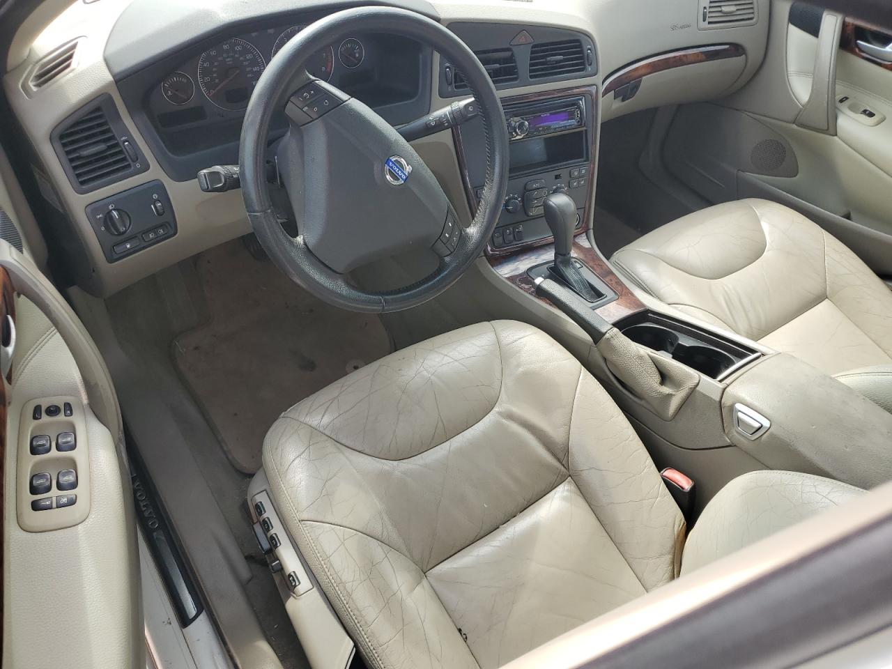 2005 Volvo S60 2.5T VIN: YV1RS592352469852 Lot: 62072275