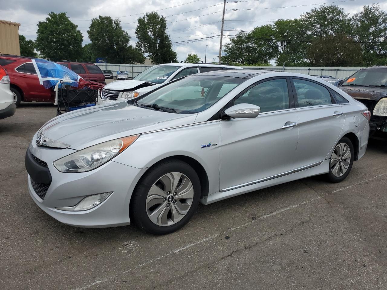 2015 Hyundai Sonata Hybrid იყიდება Moraine-ში, OH - Rear End