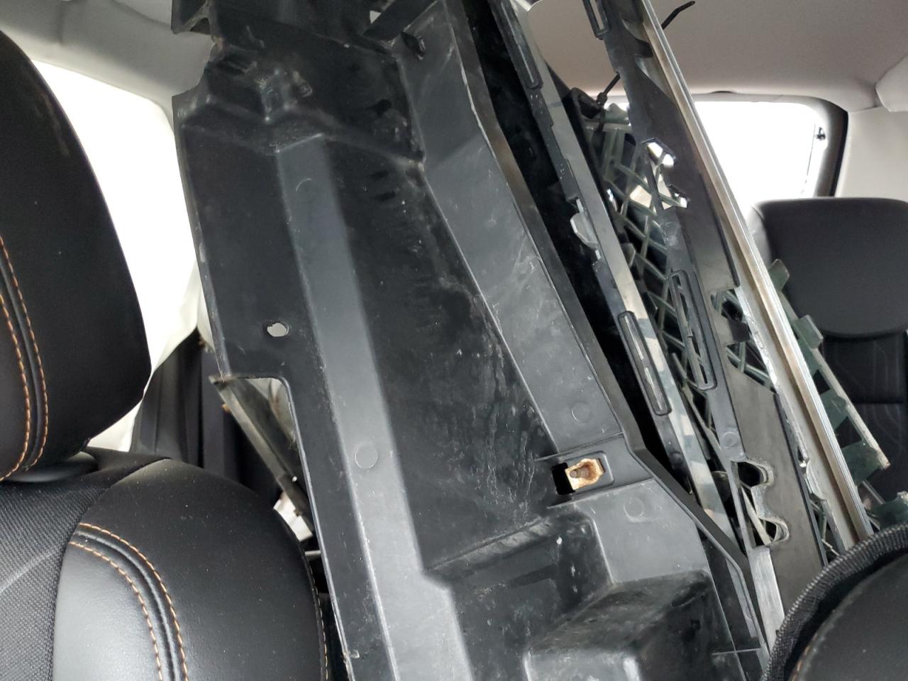 3GNCJLSB1KL341267 CHEVROLET TRAX 2019