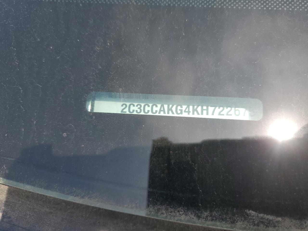 2019 Chrysler 300 Limited VIN: 2C3CCAKG4KH72267 Lot: 58576765