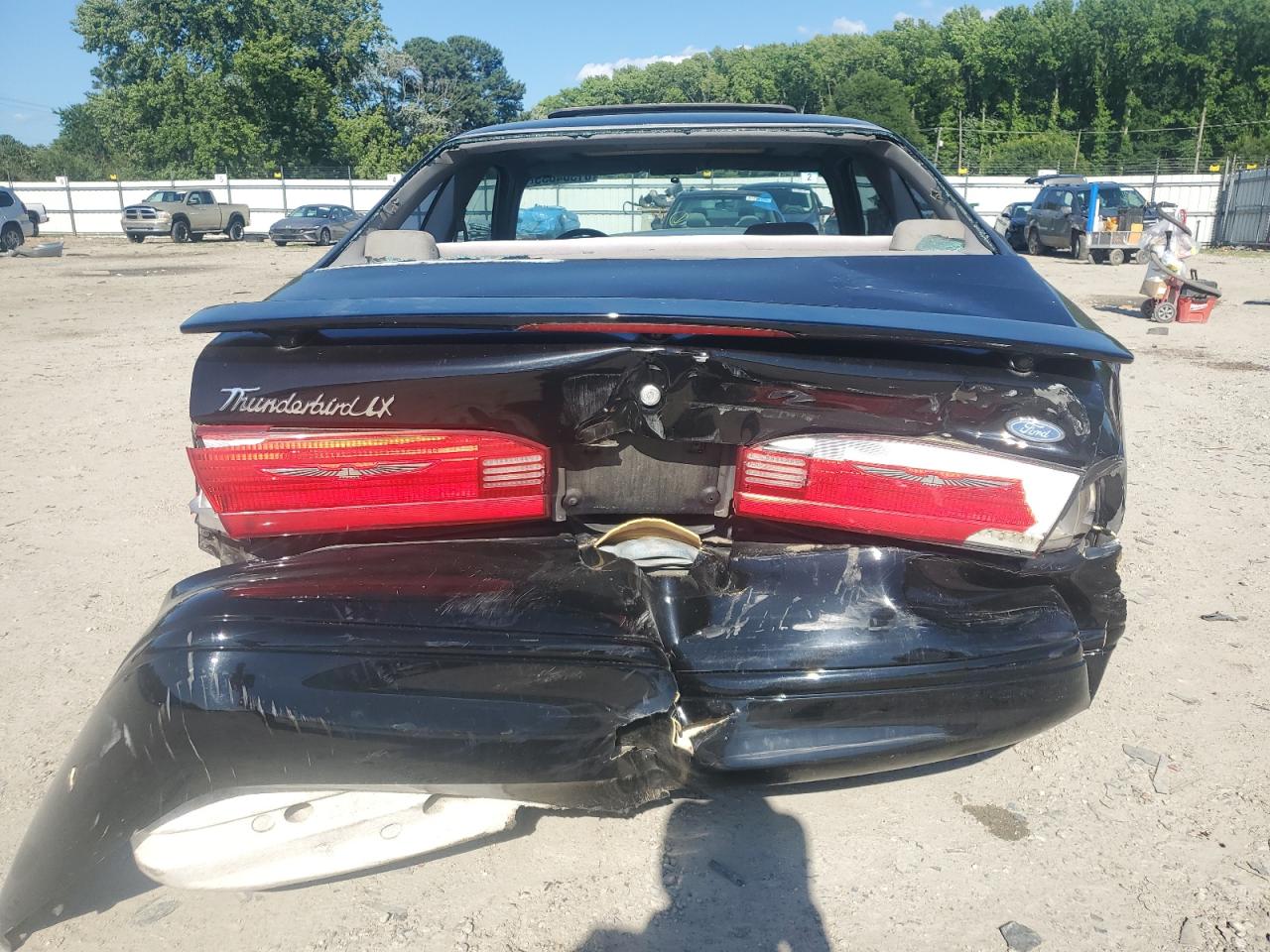 1997 Ford Thunderbird Lx VIN: 1FALP62W2VH115047 Lot: 61364635