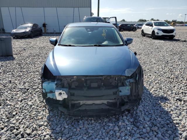  MAZDA 3 2017 Granatowy