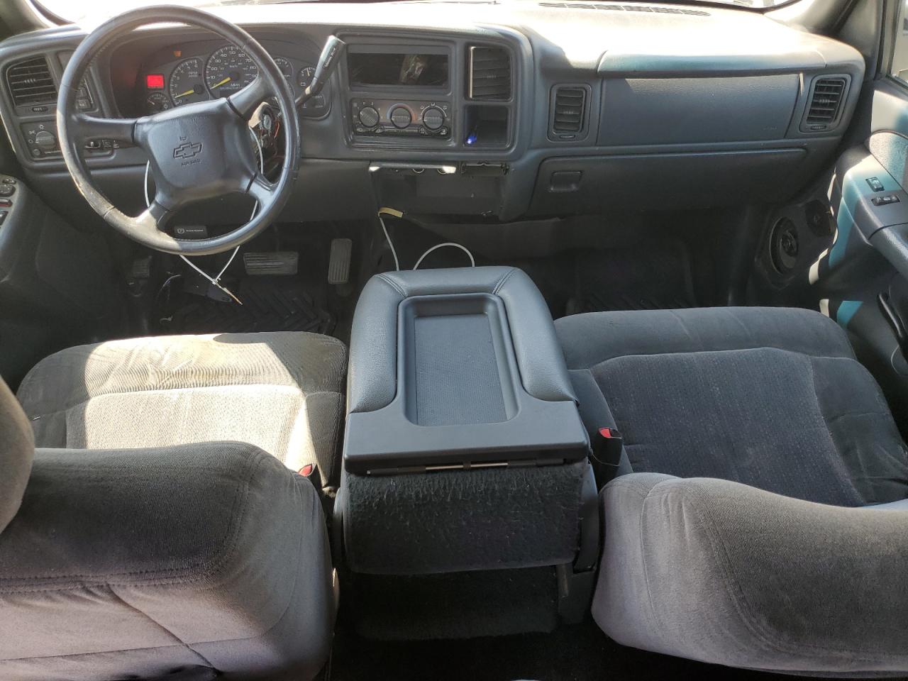 2001 Chevrolet Silverado K2500 Heavy Duty VIN: 1GCHK23U71F136048 Lot: 62821855