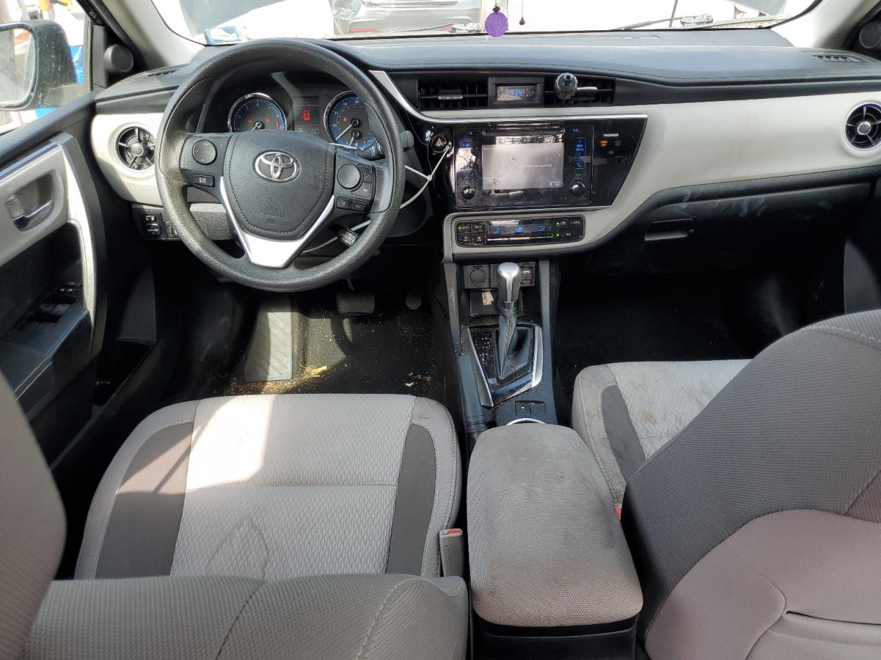 2017 Toyota Corolla L VIN: 2T1BURHE7HC930688 Lot: 62230725