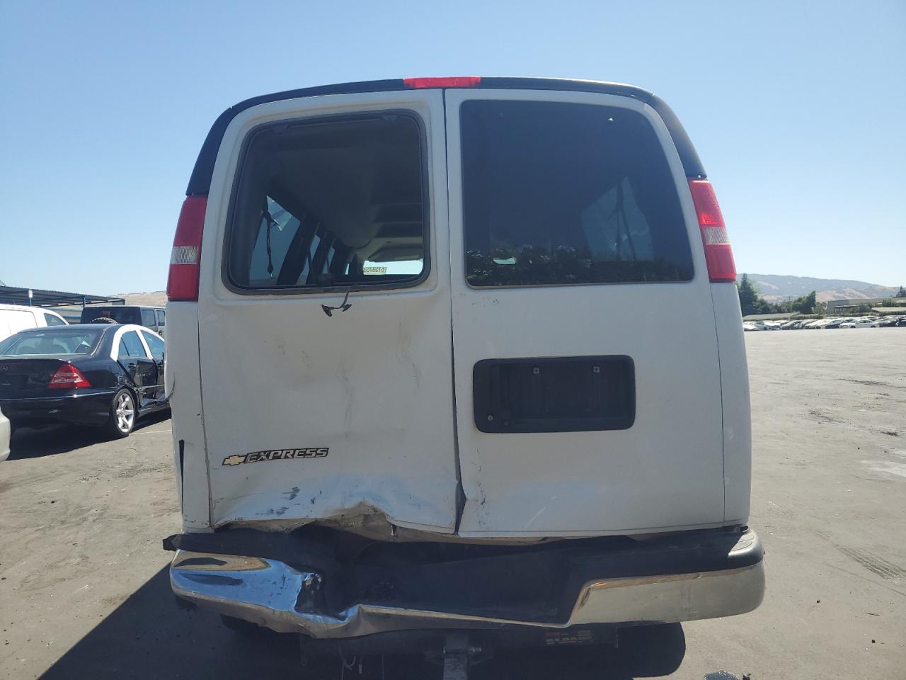 2020 Chevrolet Express G3500 Lt VIN: 1GAZGPFG2L1142907 Lot: 61597535