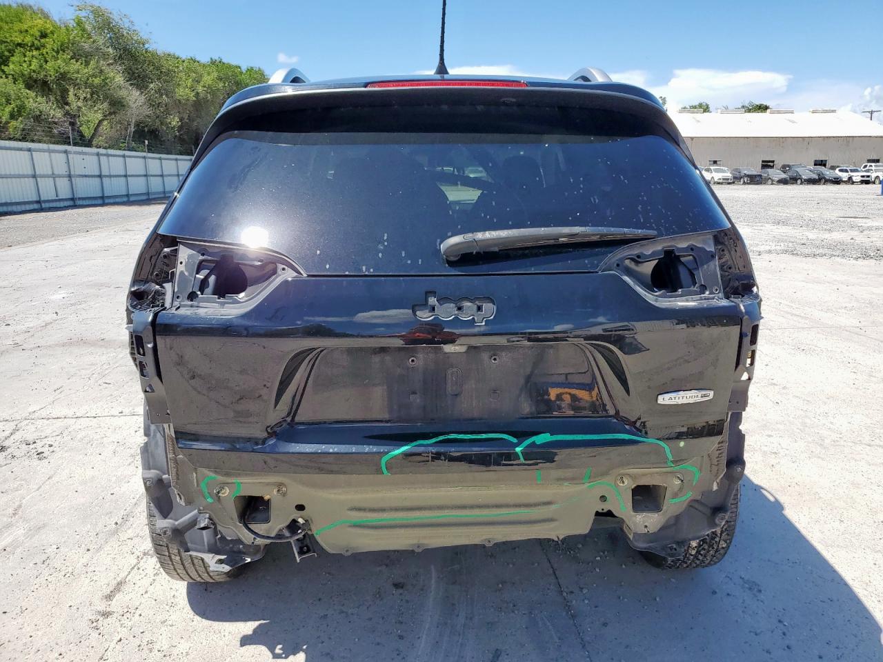 1c4pjllb5kd403218 1C4PJLLB5KD403218 2019 Jeep Cherokee Latitude Plus