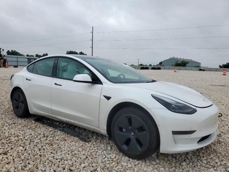  TESLA MODEL 3 2022 Белый