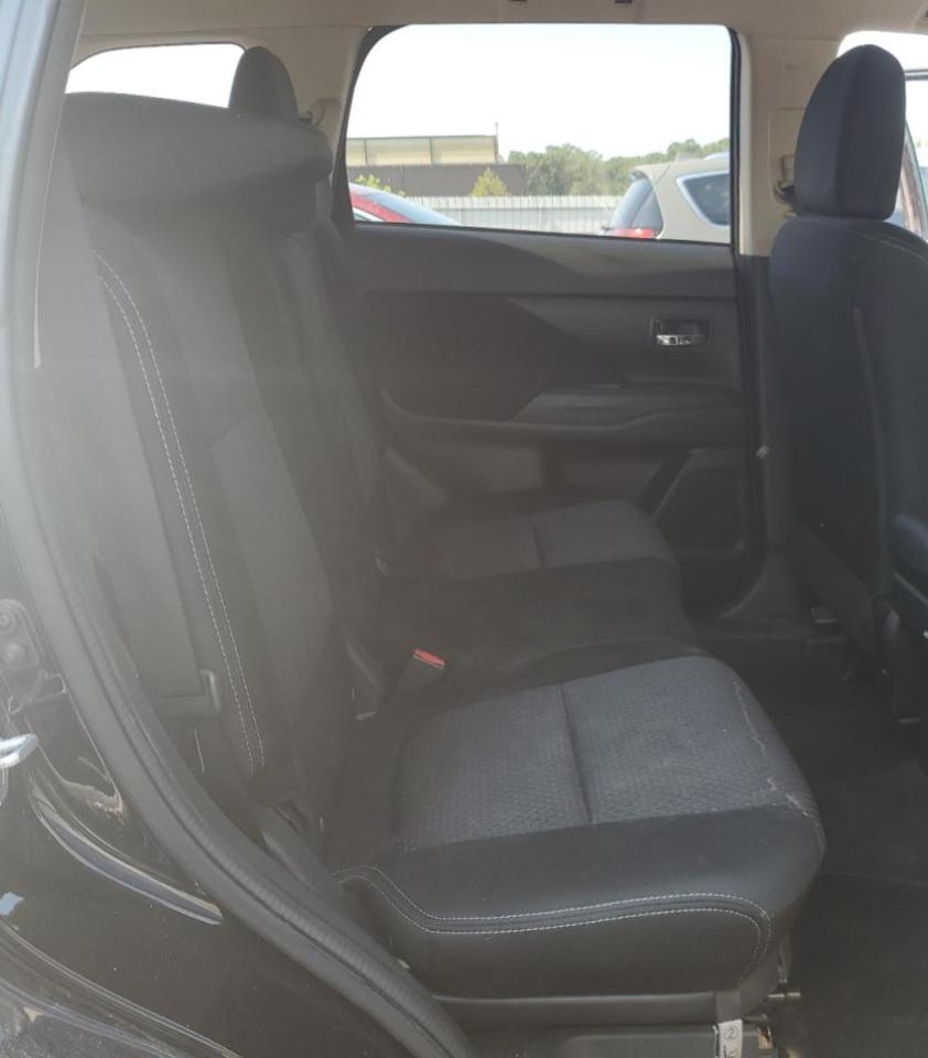 MITSUBISHI OUTLANDER 2016 VIN JA4AD3A31GZ012340 фото 11