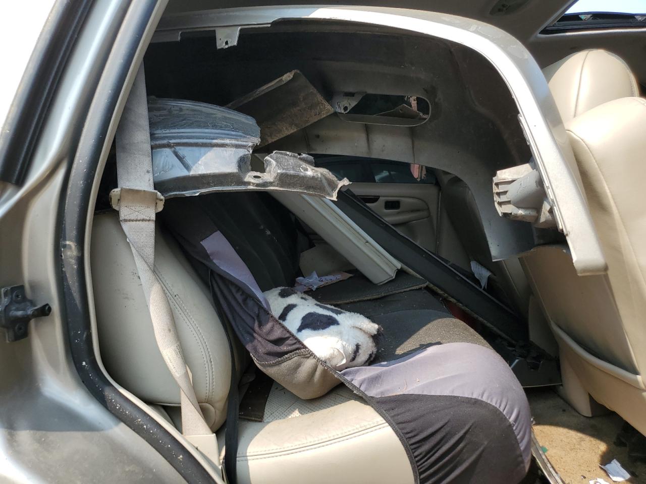 2002 Cadillac Escalade Luxury VIN: 1GYEC63T02R203890 Lot: 86871045