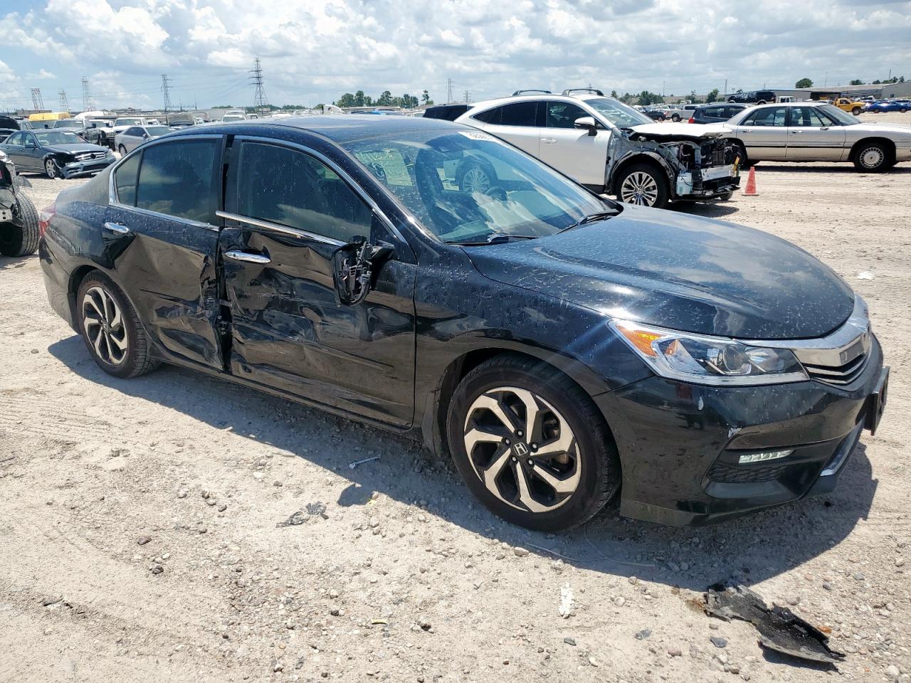 HONDA ACCORD 2017 VIN 1HGCR2F02HA175573 фото 4