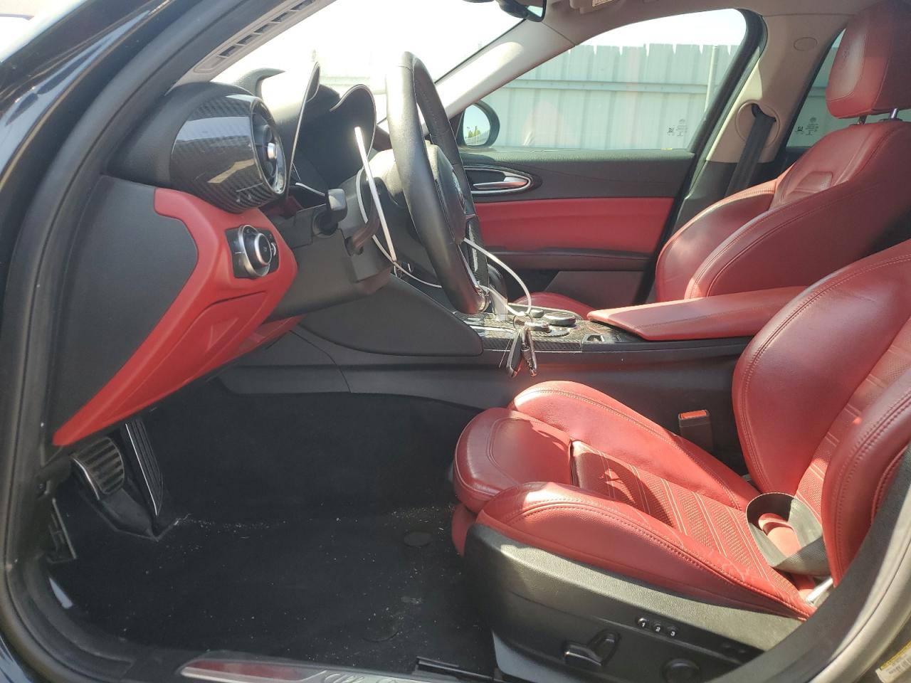 2018 Alfa Romeo Giulia Ti VIN: ZARFAECN5J7581330 Lot: 61418005