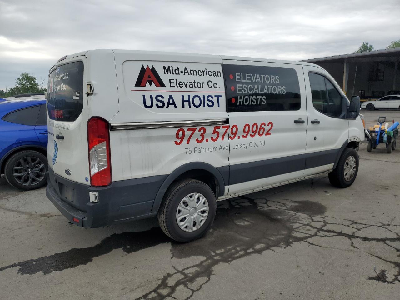 FORD TRANSIT 2019 VIN 1FTYR1YM8KKA42140 photo 3