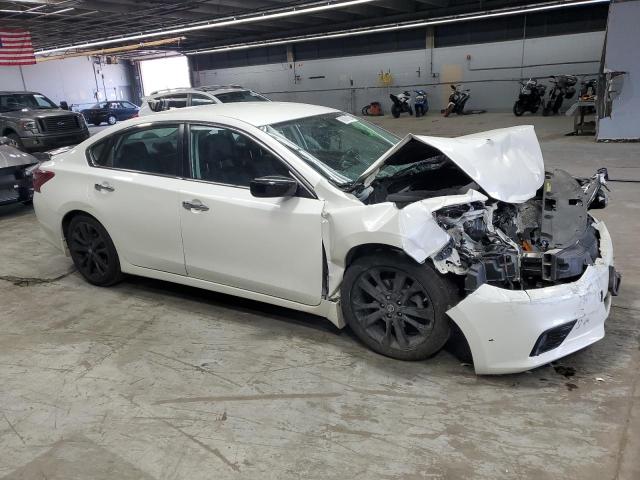  NISSAN ALTIMA 2018 Белы